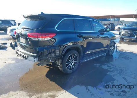 2017 Toyota Highlander Se z USA, uszkodzony, nr VIN 5TDKZRFH0HS509711